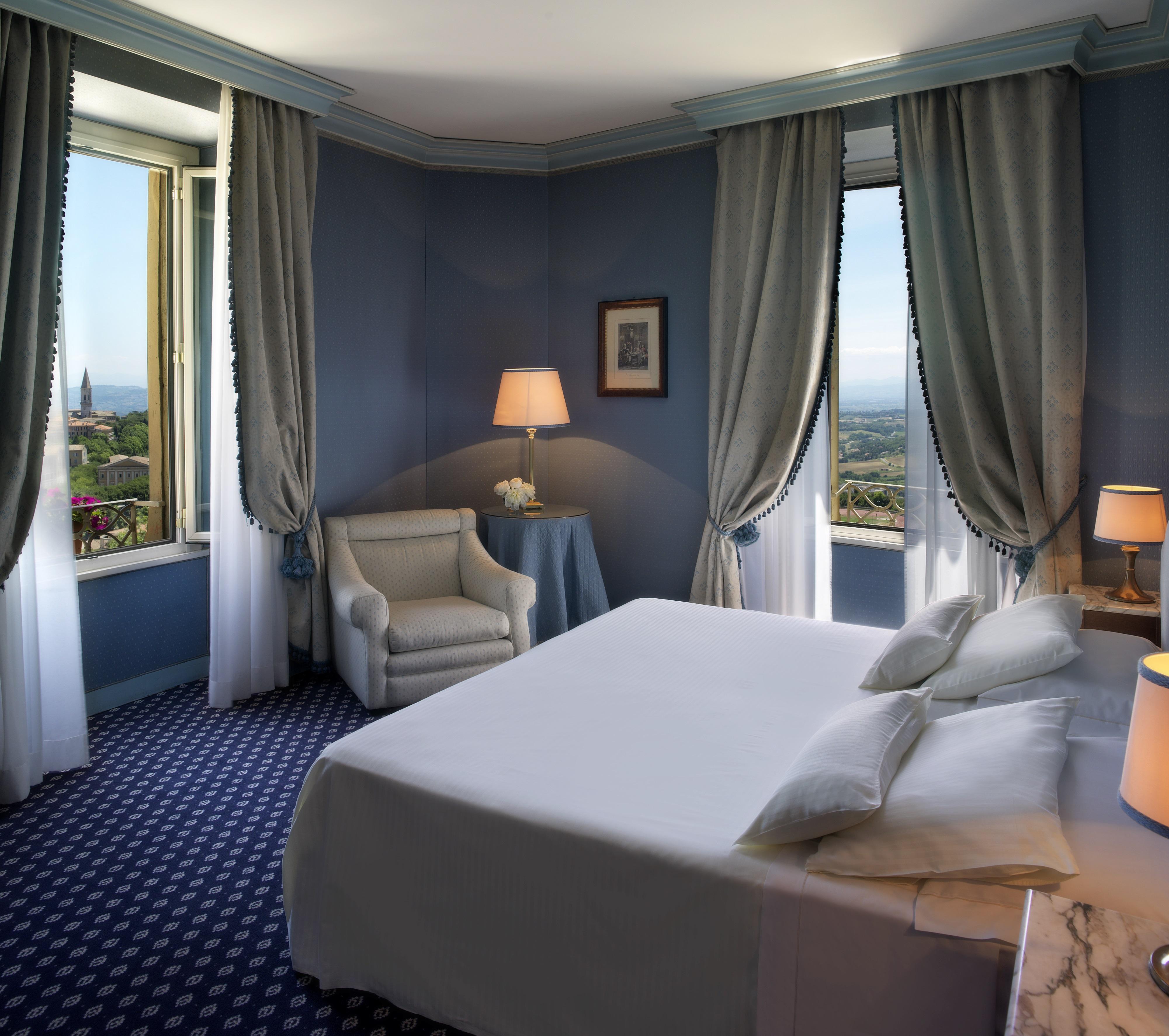 시나 브루파니 호텔 페루자 외부 사진 A room at the Hotel Excelsior