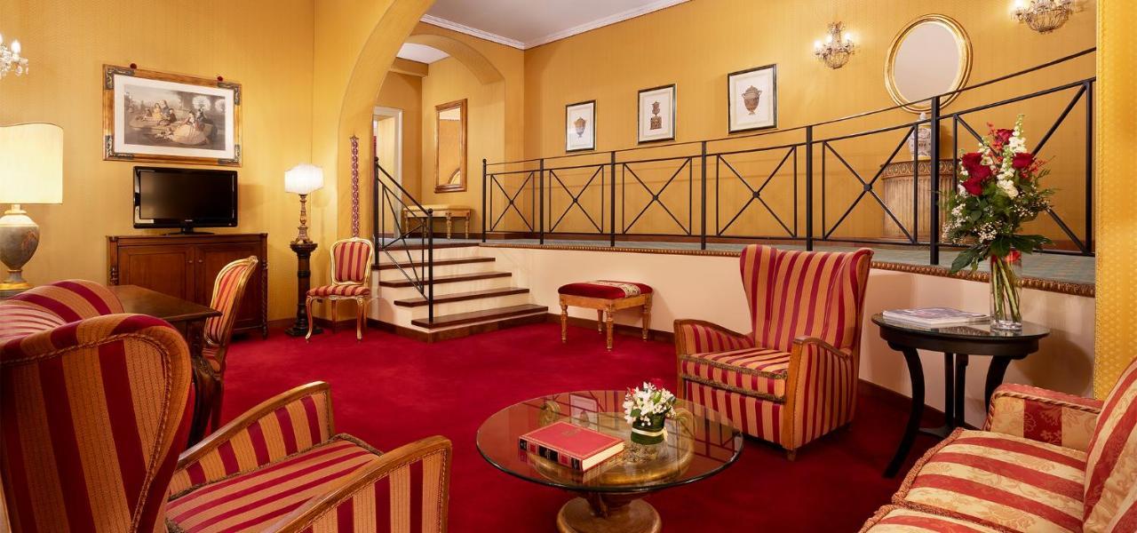 시나 브루파니 호텔 페루자 외부 사진 A suite at the hotel
